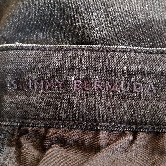 🦩SALE!!! AEO Skinny Bermuda Jean Shorts - Picture 4 of 6